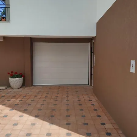 Pons Amoris With Garage, Apartment *
